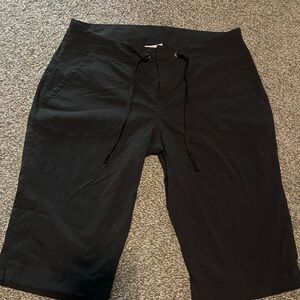 Columbia Women's Black Shorts